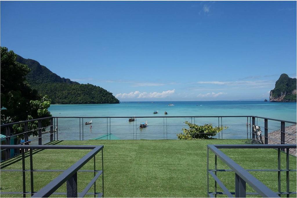 The Beacha Club Hotel Phi Phi-öarna Exteriör bild