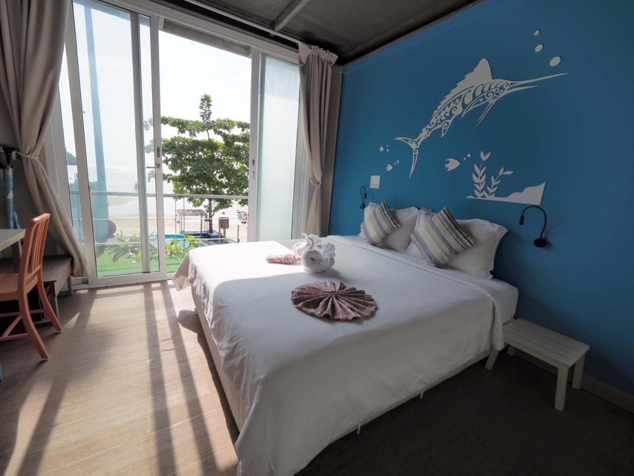 The Beacha Club Hotel Phi Phi-öarna Exteriör bild