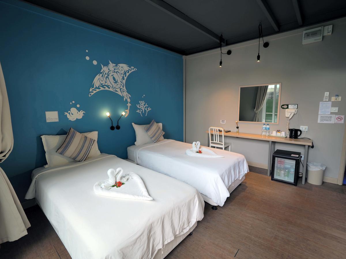 The Beacha Club Hotel Phi Phi-öarna Exteriör bild